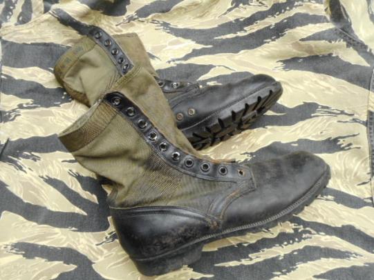 BATA 1966 US ARMY ISSUE Vietnam War JUNGLE BOOTS USA 12 UK 11