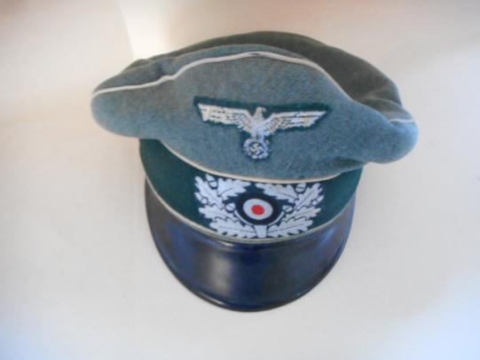 WW2 GERMAN THIRD REICH ARMY HEER WH OFFICERS VISOR CAP with flat wire insignia