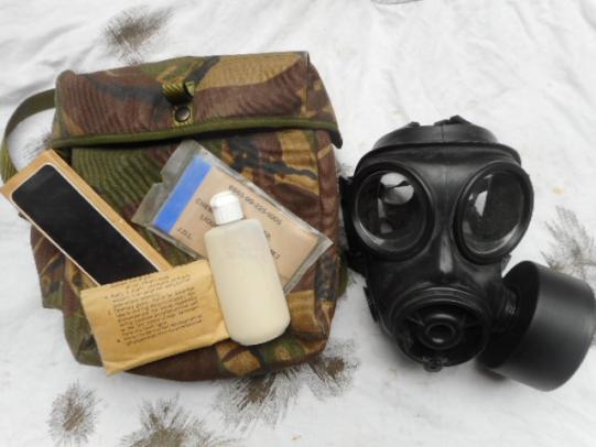 UK AVON BRiTiSH army RESPIRATOR GAS MASK S10 s 10 SIZE 3 M MEDIUM & PLCE POUCH