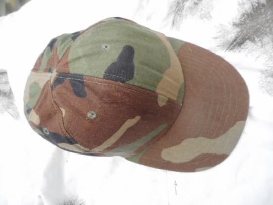 rare ORIGINAL 1980'S 80s USA made US ARMY issue US WOODLAND CAMO BASE BALL CAP snapback