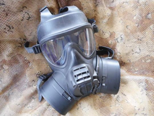 GENUINE BRiTiSH army GSR GENERAL SERVICE RESPIRATOR GAS MASK SIZE 2 /2  M