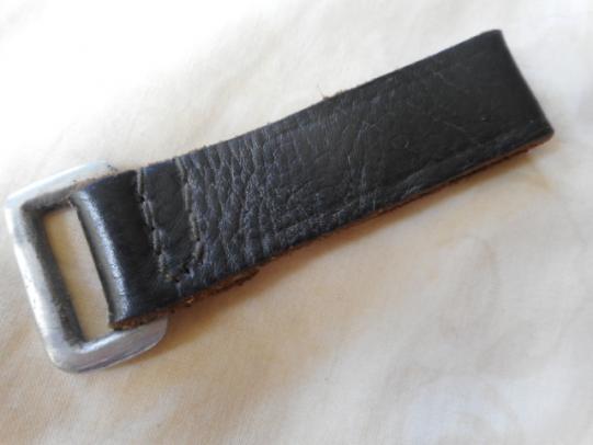 ORIGINAL WW2 GERMAN ARMY / WAFFEN SS black leather D RING BELT YOKE LOOP