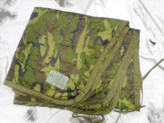 genuine 1987 US ARMY / USMC ISsue VIETNAM WAR ERDL camo PONCHO LINER BLANKET new