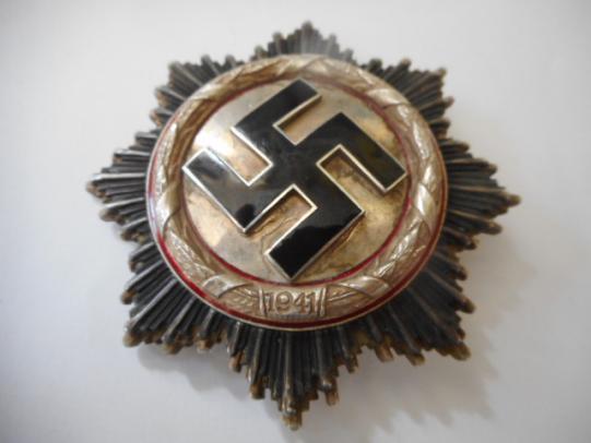 WW2 GERMAN CROSS IN SILVER maker marked 1 Deschler