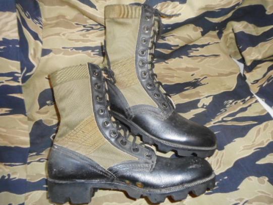 genuine BATA 1967 DATED US ARMY / USMC VIETNAM WAR issue JUNGLE COMBAT BOOTS