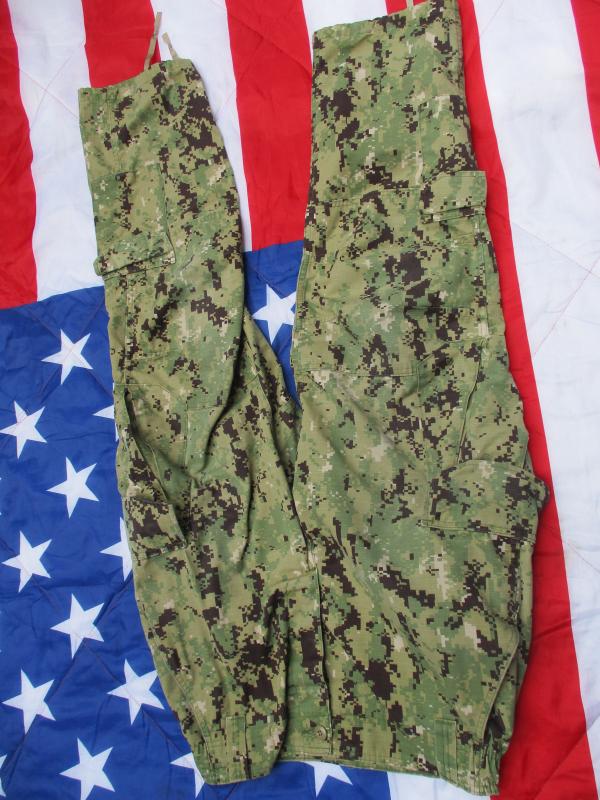genuine issue US NAVY AOR2 CAMO NWU type 3 COMBAT TROUSERS seal team devgru udt