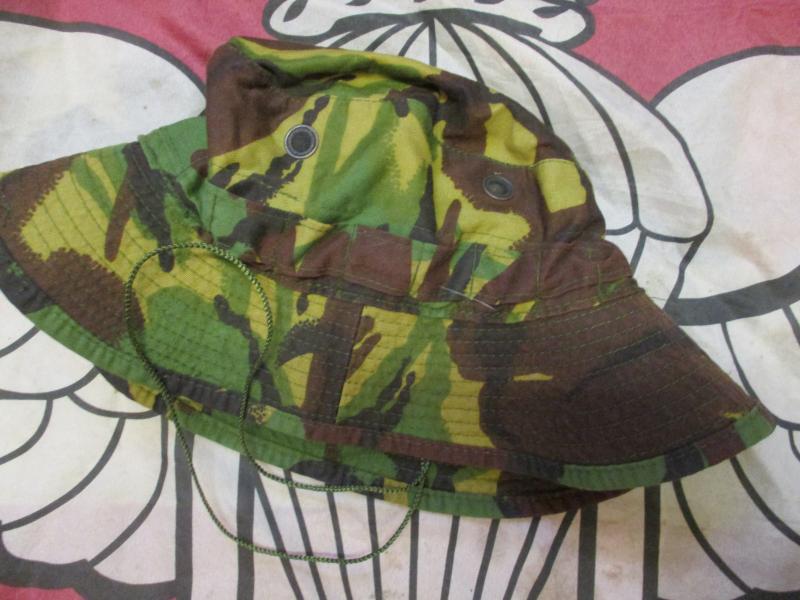 GENUINE BRITISH ARMY SAS  issue 1980's DPM jungle BUSH BOONIE HAT 56 CM s - m
