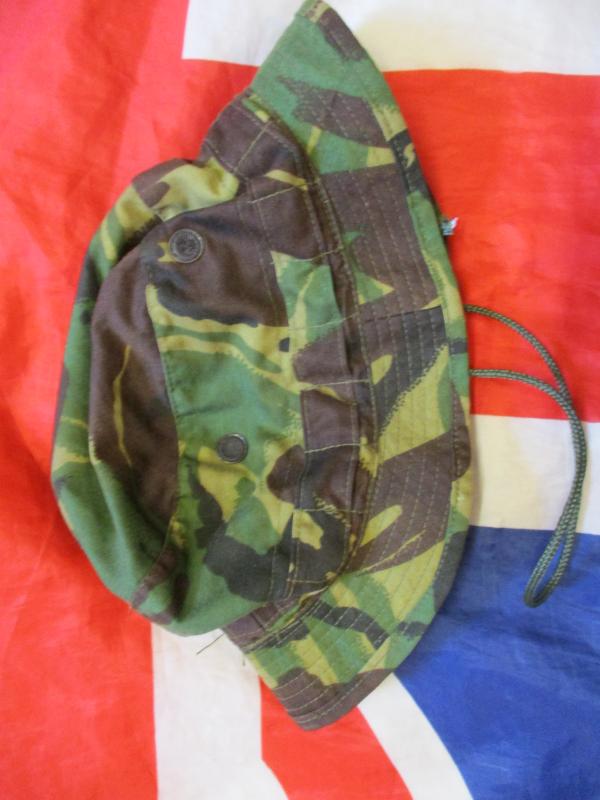 BRITISH ARMY SAS  issue 1980's ERA DPM jungle BUSH BOONIE HAT modified 58 cm medium