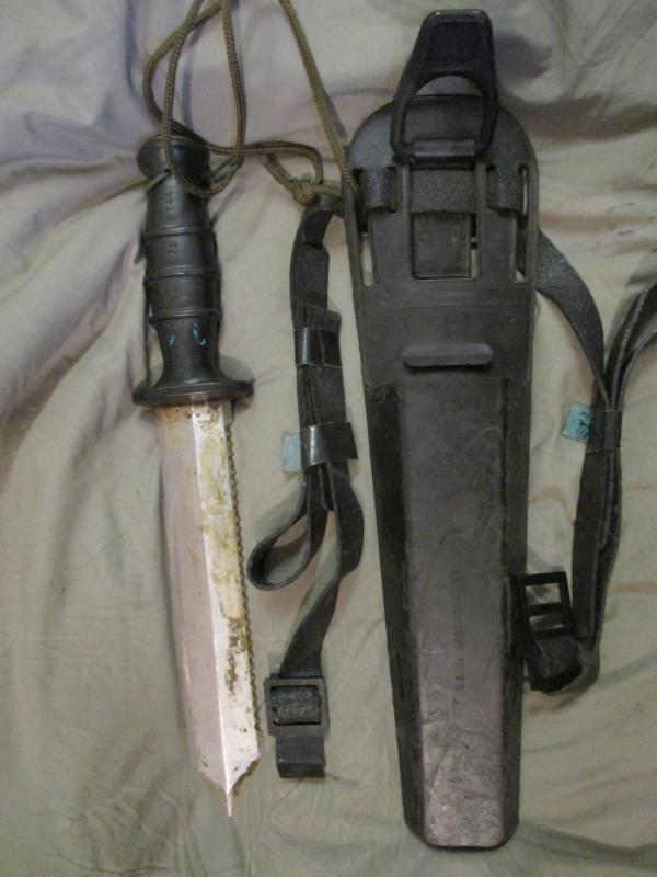 GENUINE ISSUE ROYAL NAVY / SBS / SAS boat troop DIVERS KNIFE