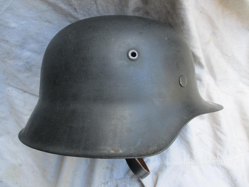 WW2 GERMAN ARMY WH HERR / WAFFEN SS none decal M42 STEEL COMBAT HELMET . HKP64 5678 . MINT CONDITION