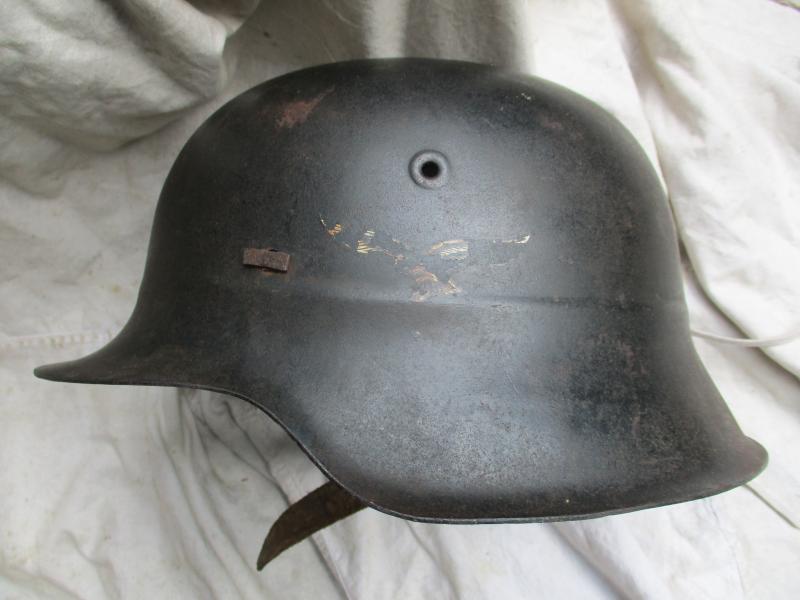 rare M42 LUFTWAFFE Single Decal sd BEADED HELMET with factory flaw