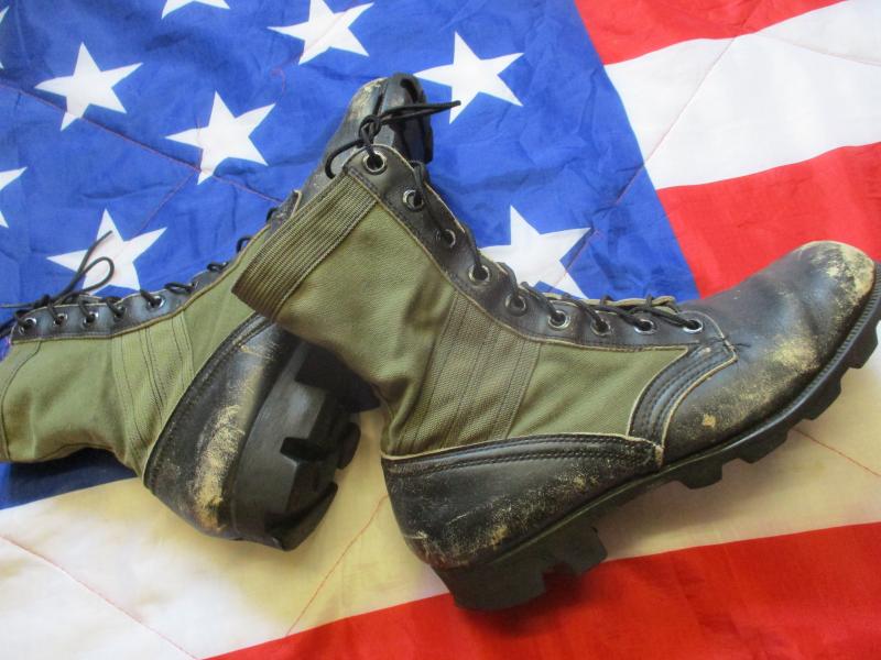 genuine US ARMY VIETNAM WAR issue GENESCO CIC JUNGLE COMBAT BOOTS us 10 n UK 9 n