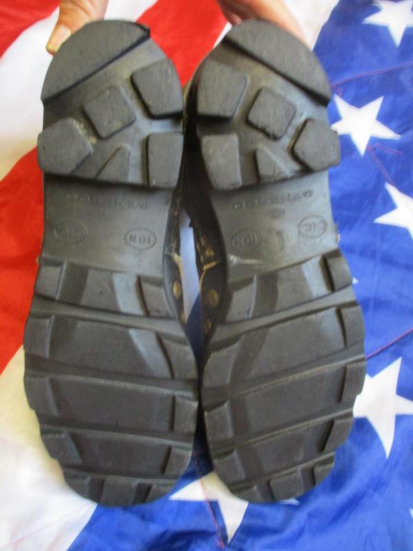 genuine US ARMY VIETNAM WAR issue GENESCO CIC JUNGLE COMBAT BOOTS us 10 n UK 9 n