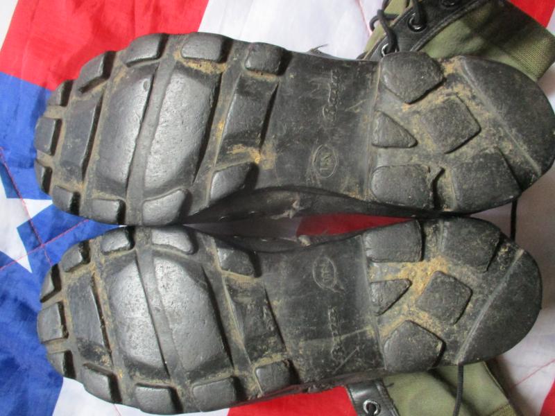 genuine US ARMY VIETNAM WAR issue BATA JUNGLE COMBAT BOOTS us 11 n UK 10 n