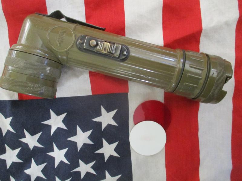 GENUINE US ARMY USMC issue Vietnam War TORCH FLASHLIGHT fulton USA MX-991/U