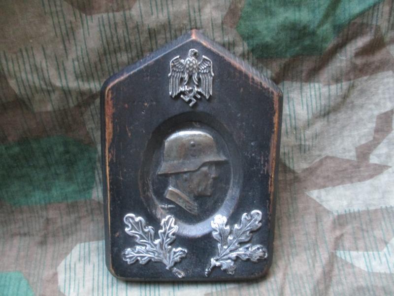 WW2 GERMAN ARMY EH HEER WOODEN WALL PLAQUE