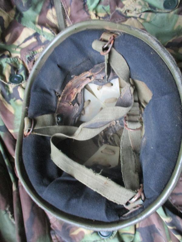 m76 FALKALNDS WAR era PARACHUTE REGIMENT PARATROOPER AIRBORNE FORCES PARA HELMET