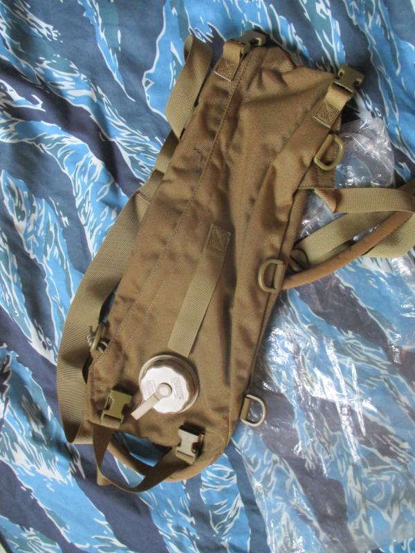 GENUINE BRITISH ARMY ISSUE 3L thermobak ihs CAMELBAK rare COYOTE TAN new