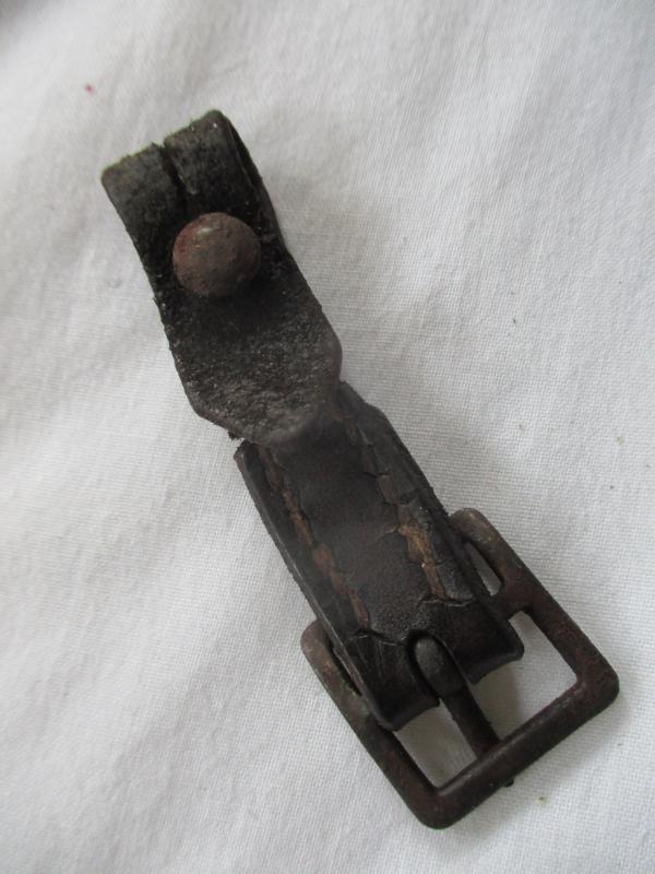 ORIGINAL GENUINE WW2 GERMAN M35 M40 M42 COMBAT HELMET CHIN STRAP