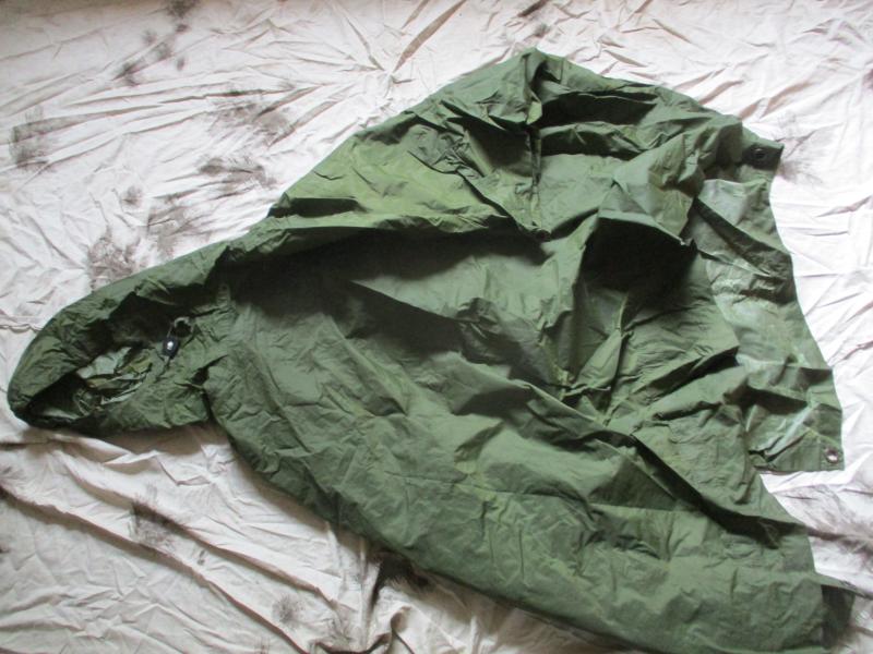 GENUINE BRITISH ARMY ISSUE Falklands War era 58 pattern PONCHO / CAPE / SHELTER