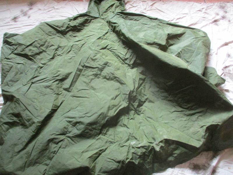 GENUINE BRITISH ARMY ISSUE Falklands War era 58 pattern PONCHO / CAPE / SHELTER