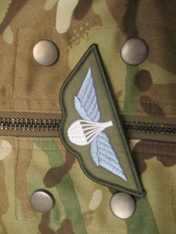 CURRENT BRITISH ARMY PARACHUTE REGIMENT AIRBORNE FORCES PARACHUTE WINGS colour