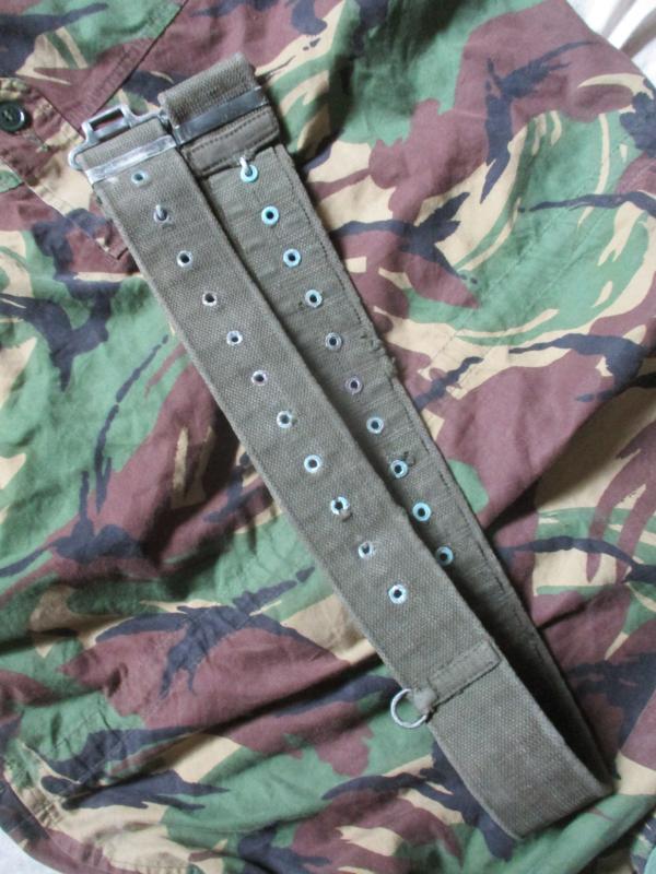 real BRITISH ARMY / PARACHUTE REGIMENT ISSUE 58 PATTERN WEBBING BELT falklands War era