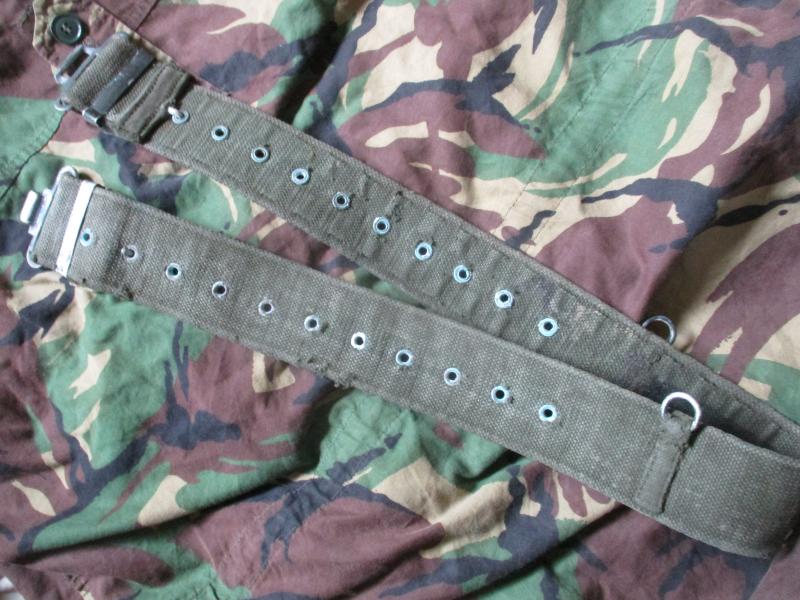 real BRITISH ARMY / PARACHUTE REGIMENT ISSUE 58 PATTERN WEBBING BELT falklands War era