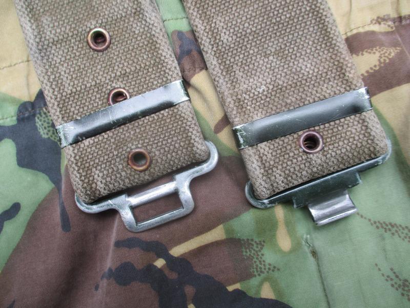 real BRITISH ARMY / PARACHUTE REGIMENT ISSUE 58 PATTERN WEBBING BELT falklands WAR ERA