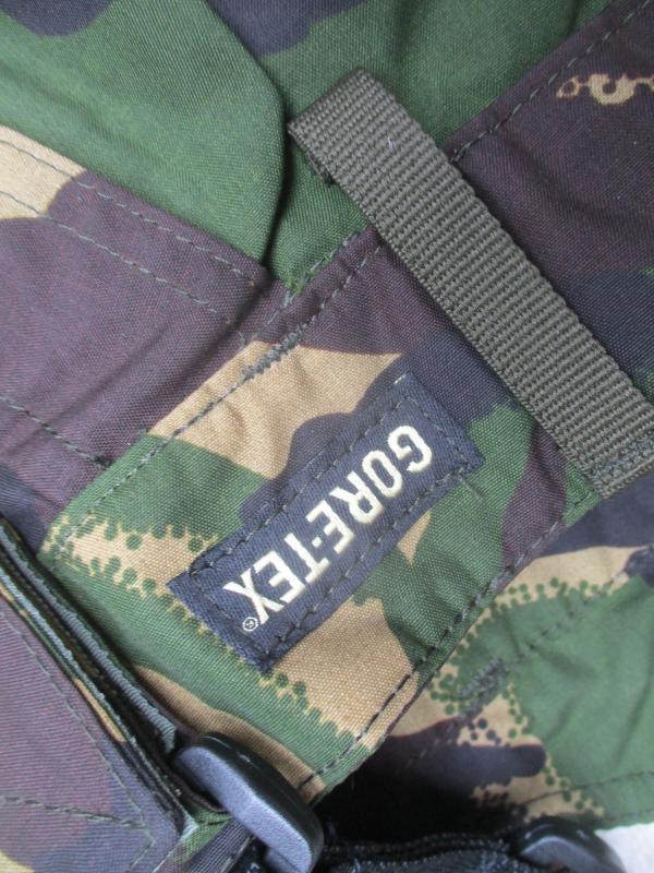rare GENUINE TAIGA ARCTIC SAS ISSUE WATERPROOF GORETEX TROUSERS DPM medium