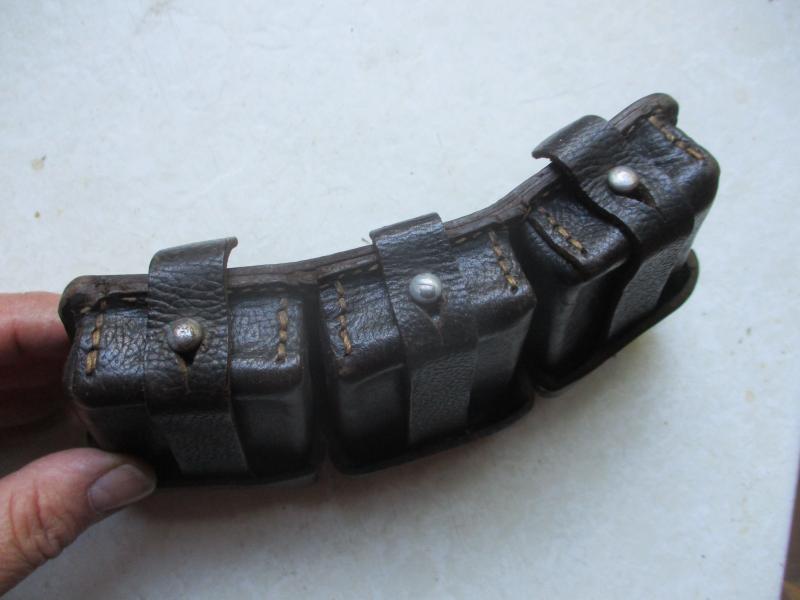 ORIGINAL real WW2 GERMAN ARMY / Waffen SS black LEATHER k98 ammo POUCH
