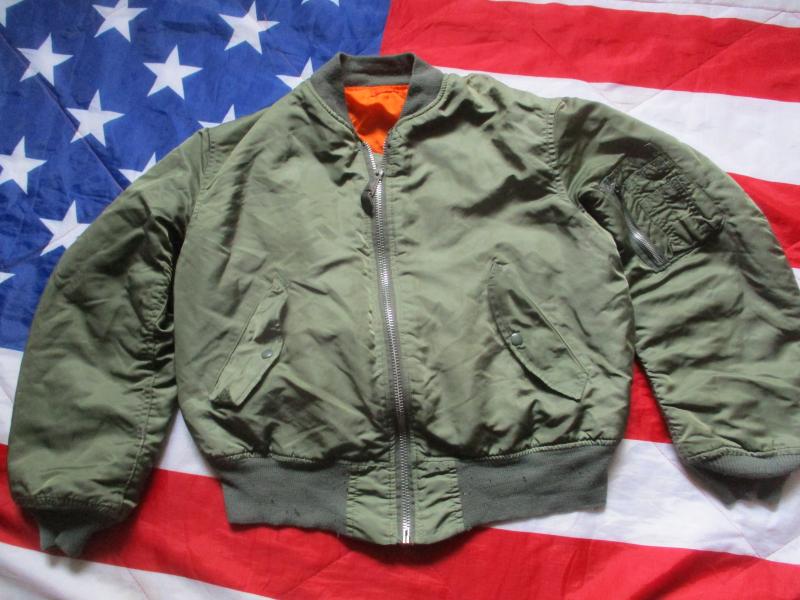 REAL vintage ORIGINAL ALPHA INDUSTRIES USA MA1 bomber pilot JACKET COAT green M