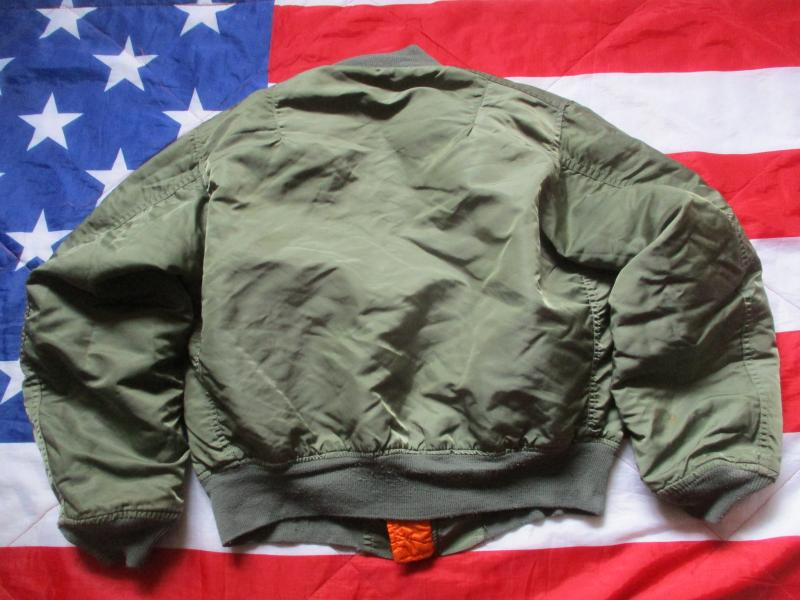 REAL vintage ORIGINAL ALPHA INDUSTRIES USA MA1 bomber pilot JACKET COAT green M
