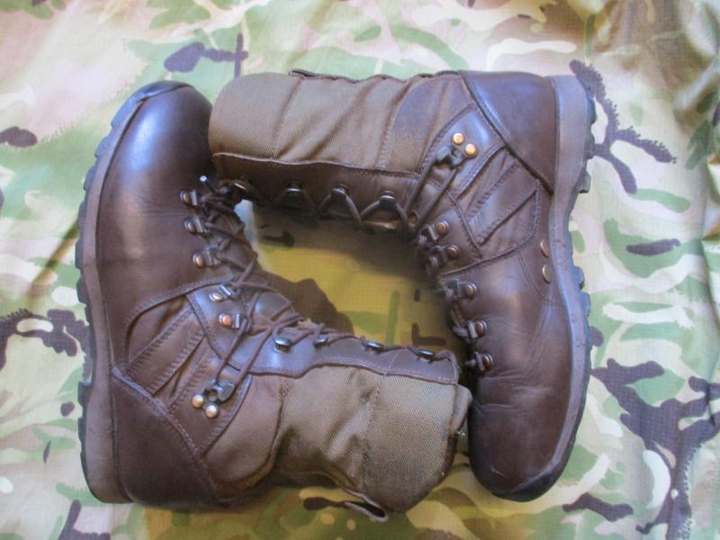 Altberg Alt Berg SNEEKER Microlite JUNGLE MoD BROWN MTP MATCH Boots BOOT size 8